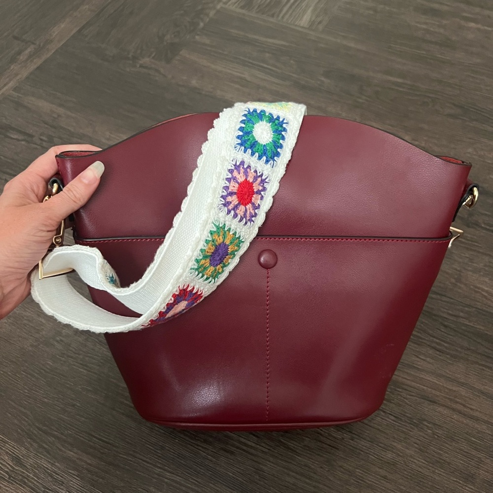 Maroon Bucket Bag Purse w Colorful Wide Crossbody Adjustable Strap